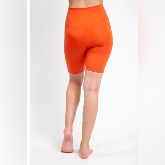 Girlfriend Collective High Rise Bike shorts in Orange - size small - Picture 2 of 8